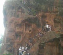 北海乐山旅游攻略(乐山旅游攻略自由行路线推荐)