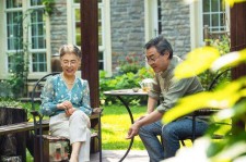 北海坦言带老伴游遍中国(我和老伴去旅游)