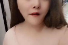 北海美院系花兼职死商务模特(美院系花兼职商务模特第2部一边看球一边玩)