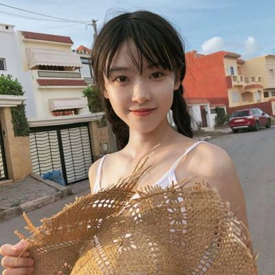 北海伴游女生李梓萱的资料