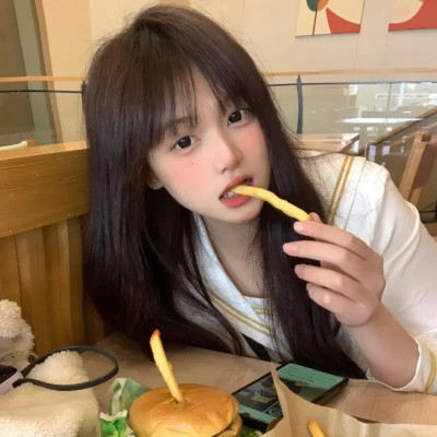 北海伴游女生李欣怡的资料