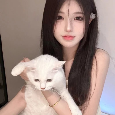 北海伴游女生陈露晞的资料