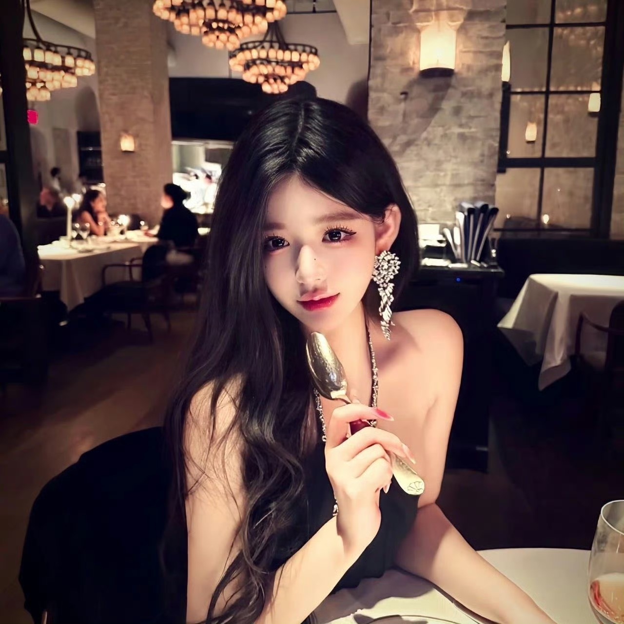 北海伴游女生蓝盈盈的资料