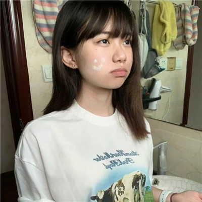 北海伴游女生邝易云